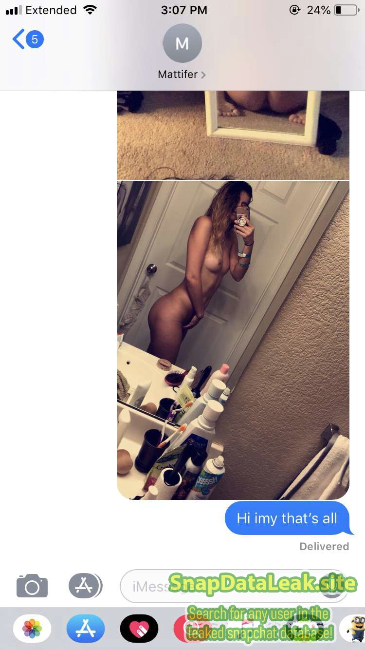 Hot blonde tiktok slut loves to show off