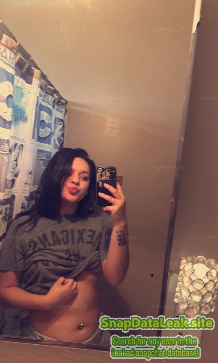 Small Teen showing off her body