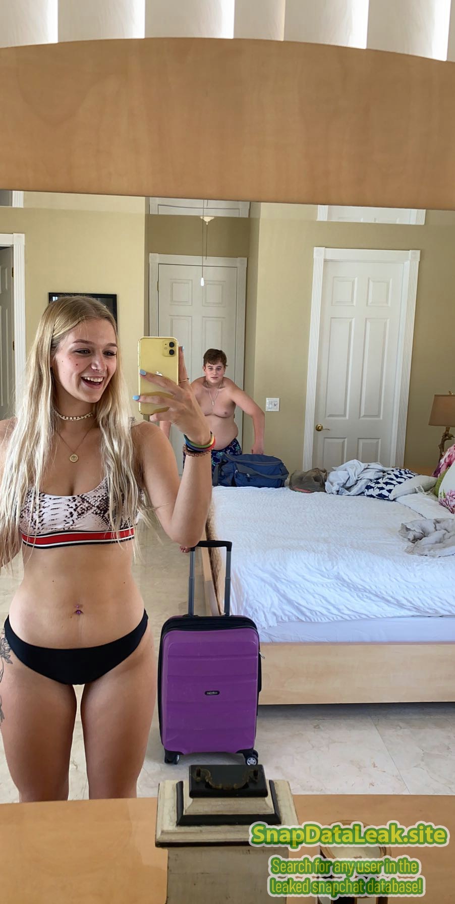 Blonde beach babe LEAKED NUDES