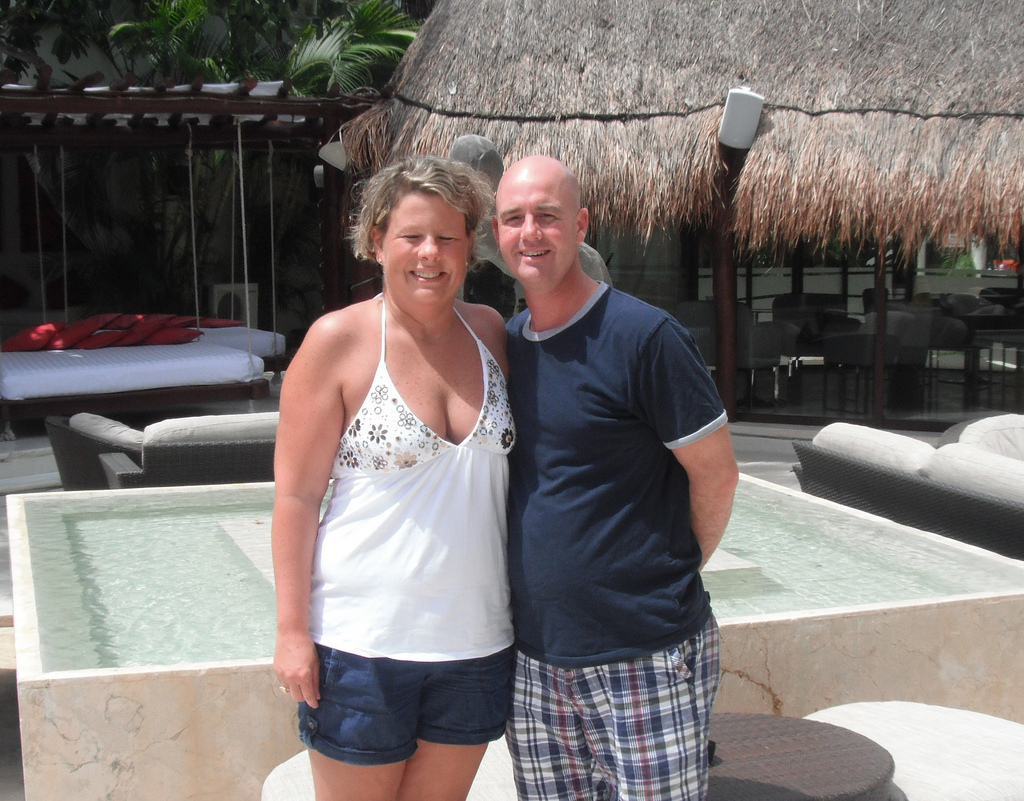 Laura Geldmier-Anderson, Flower Mound, Texas wife gets naked