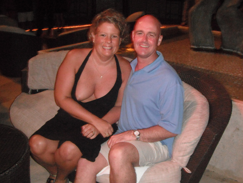 Laura Geldmier-Anderson, Flower Mound, Texas wife gets naked