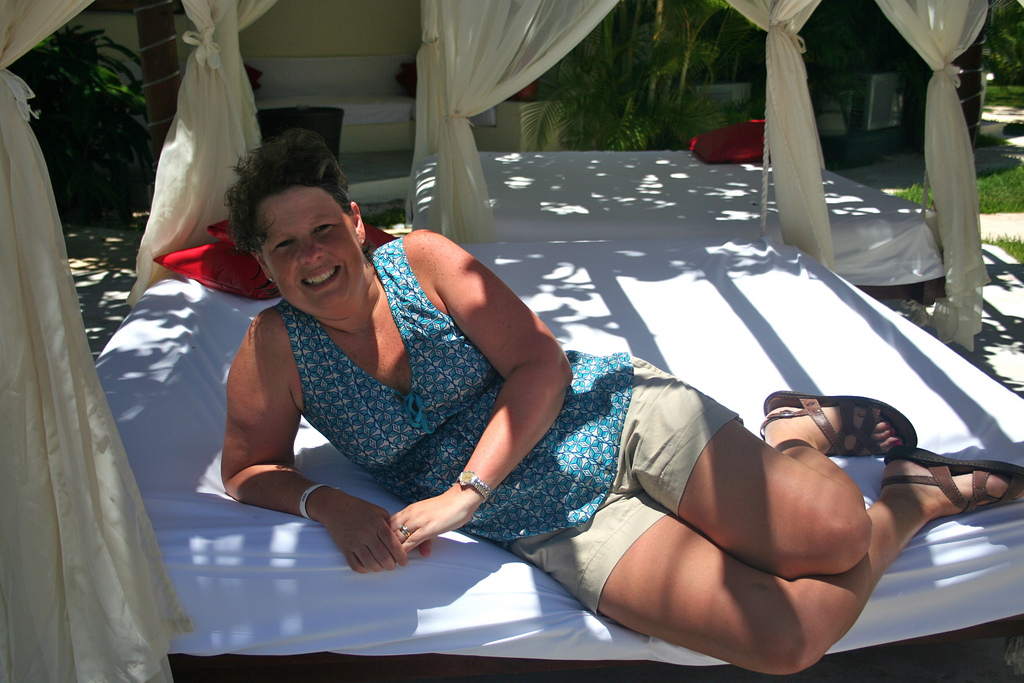 Laura Geldmier-Anderson, Flower Mound, Texas wife gets naked