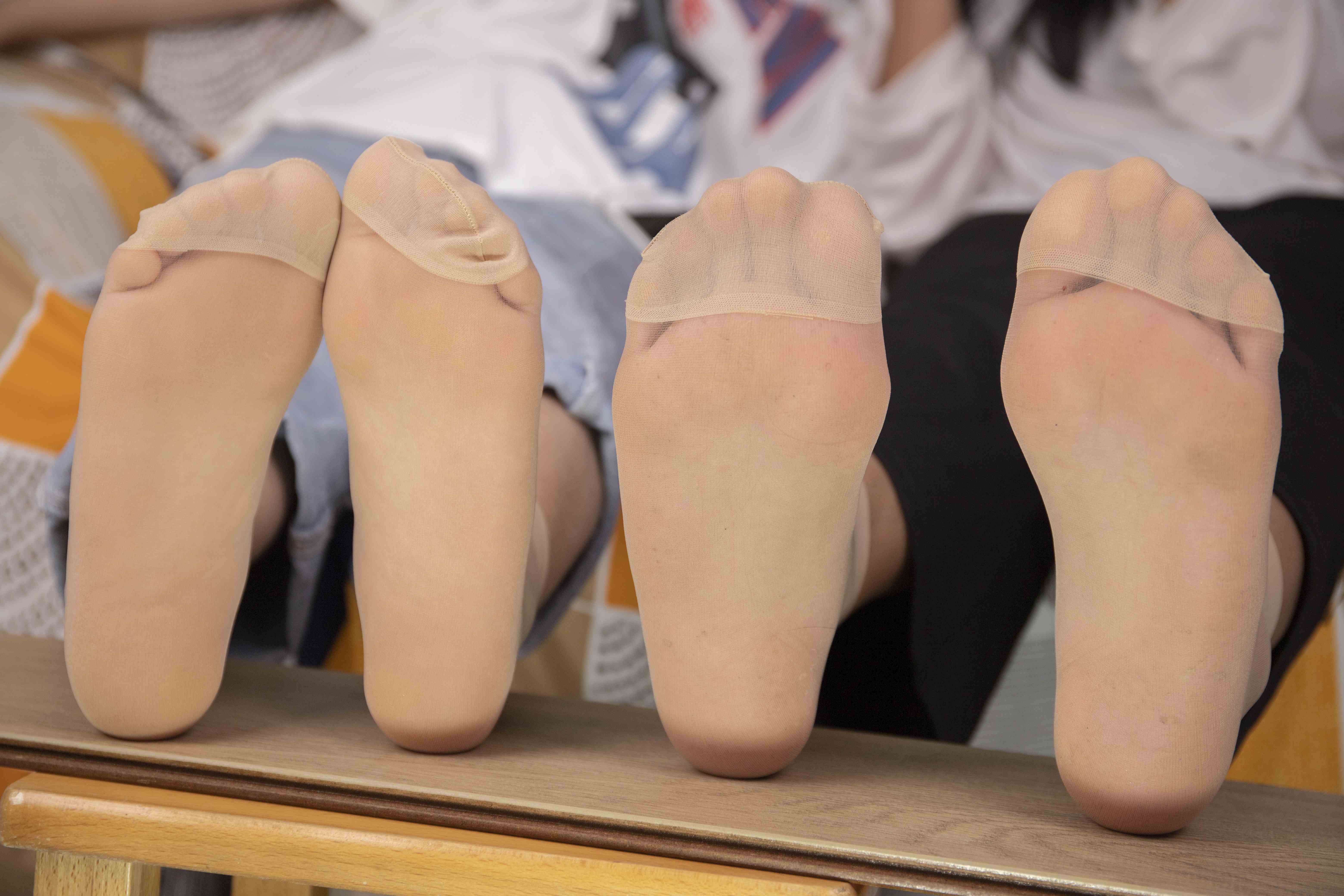 China Beauty Legs and feet 1604