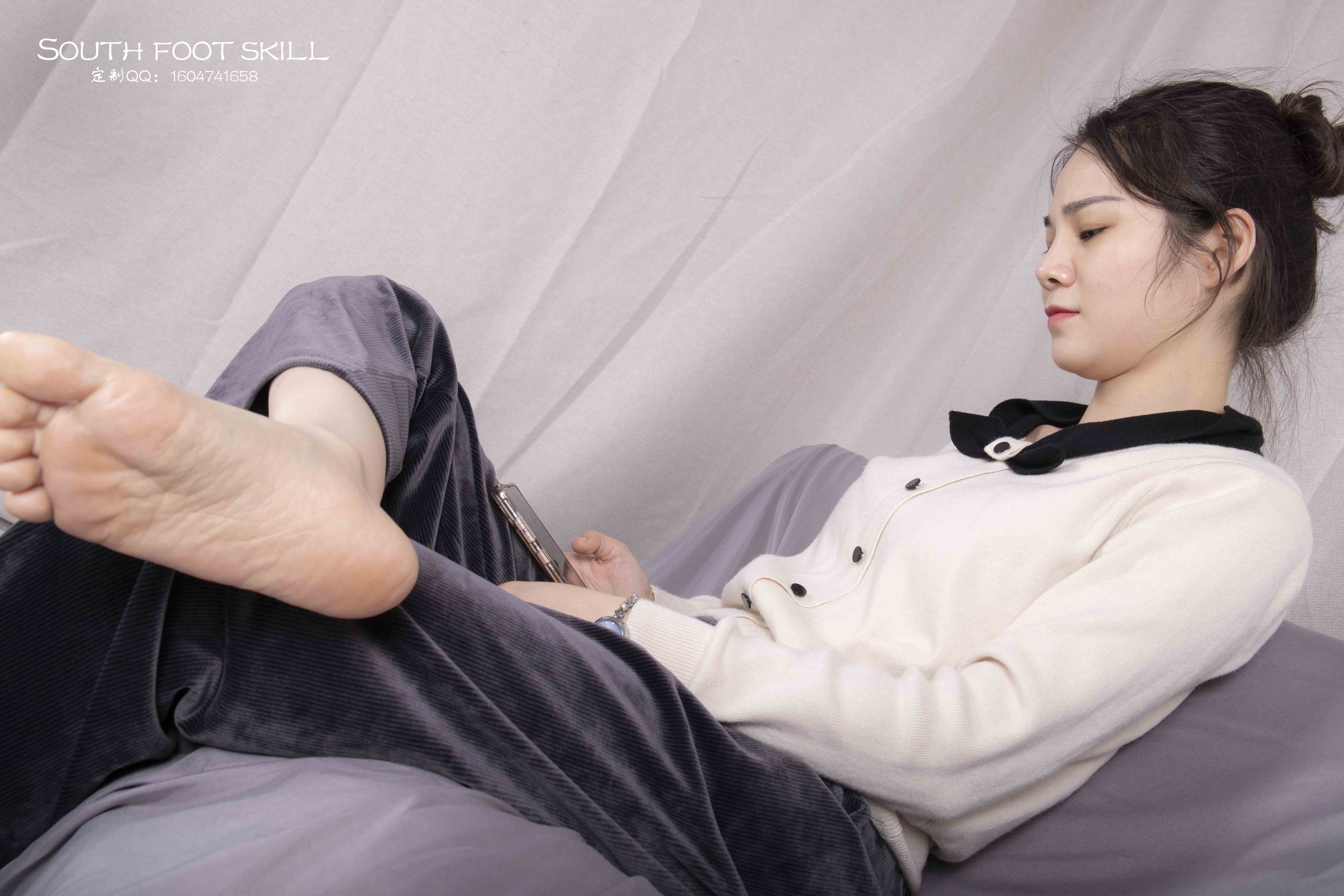 China Beauty Legs and feet 1606