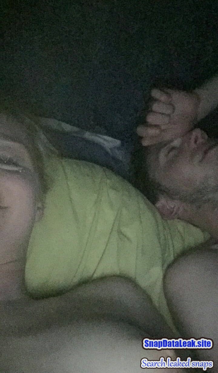 Hot blonde tiktok slut loves to show off