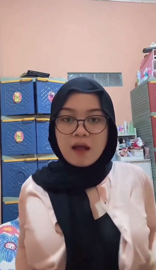 Hot Hot Hot Girl 104