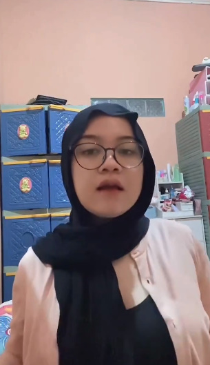 Hot Hot Hot Girl 104