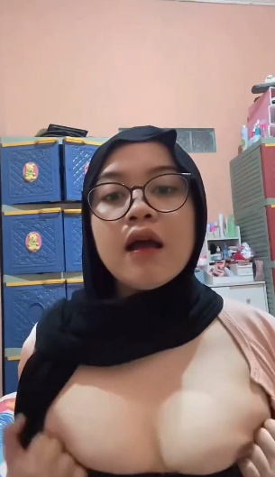 Hot Hot Hot Girl 104