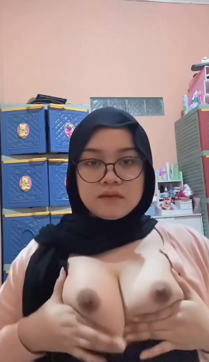 Hot Hot Hot Girl 104