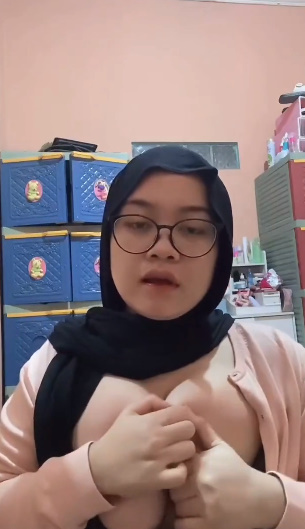 Hot Hot Hot Girl 104