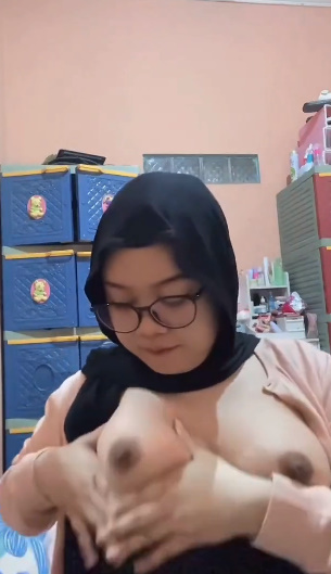 Hot Hot Hot Girl 104