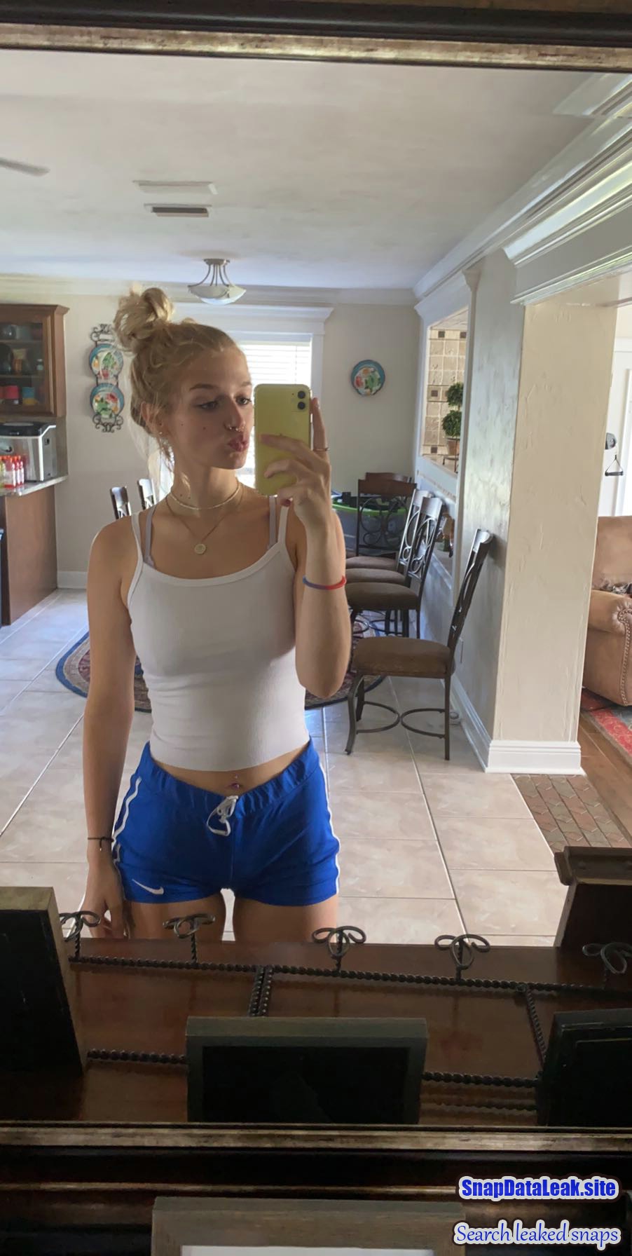 Hot college teen Exposed