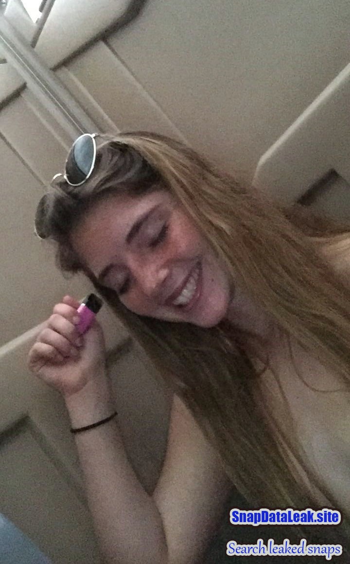 Busty Blonde teen exposed Snap