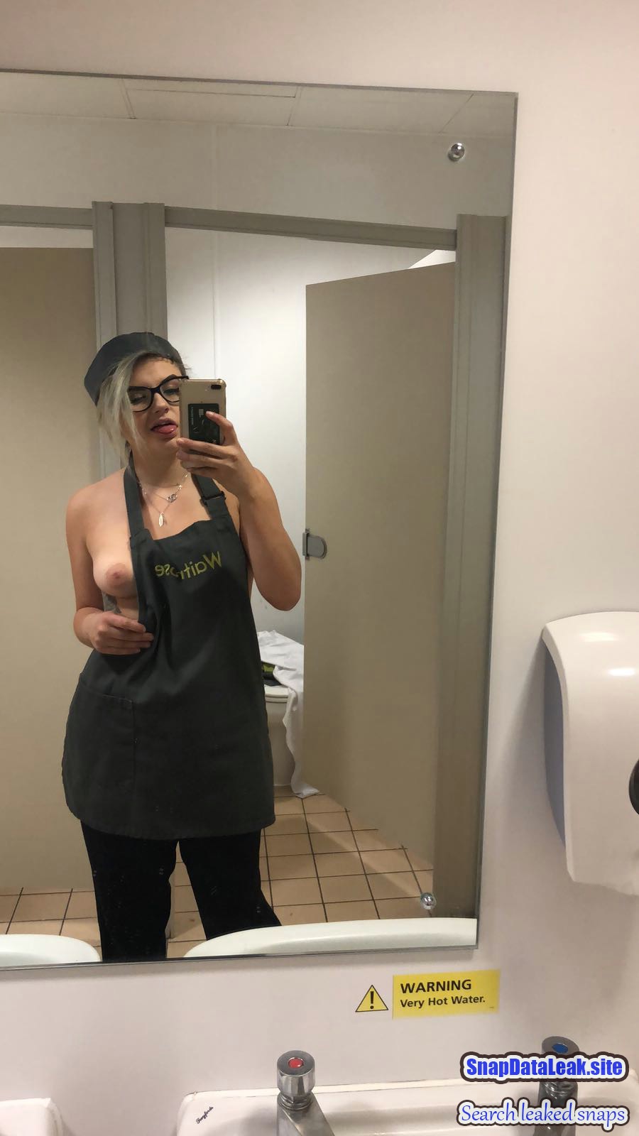 Thick blonde baddie Waitress