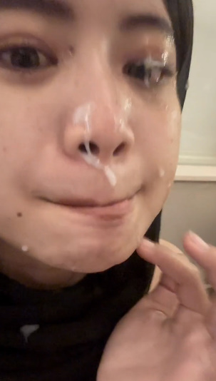 Hot Hot Hot Girl 105