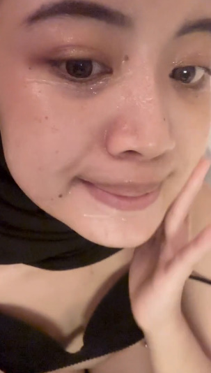 Hot Hot Hot Girl 105