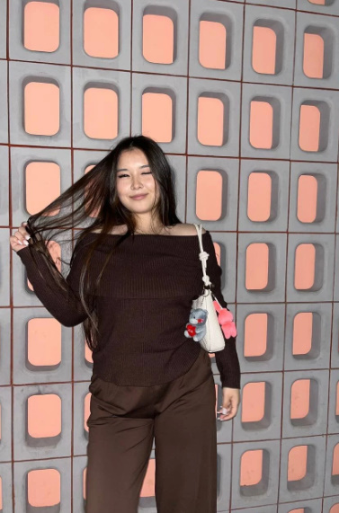 Hot Hot Hot Girl 109