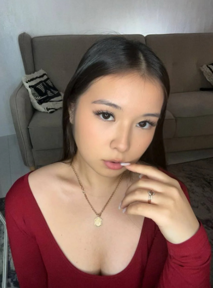 Hot Hot Hot Girl 109