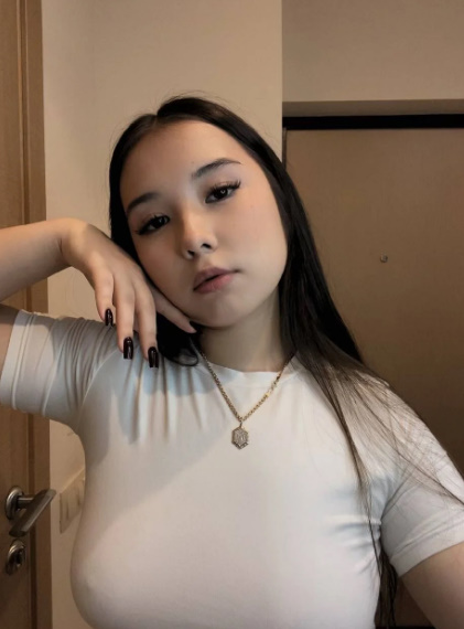 Hot Hot Hot Girl 109