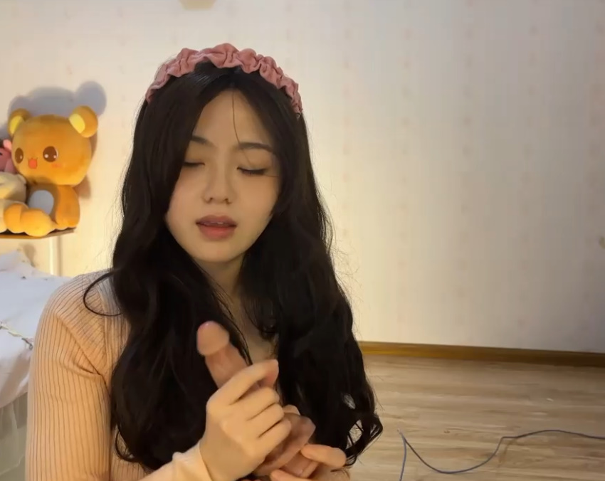 Hot Hot Hot Girl 110