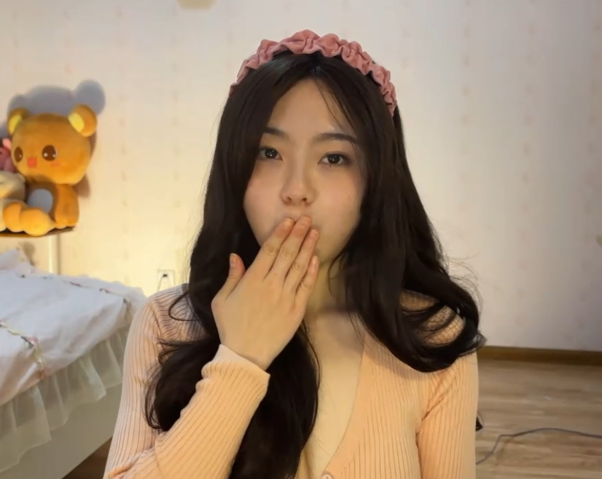 Hot Hot Hot Girl 110