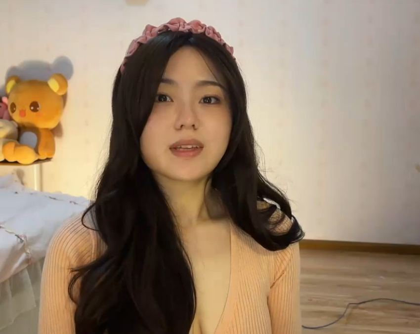 Hot Hot Hot Girl 110