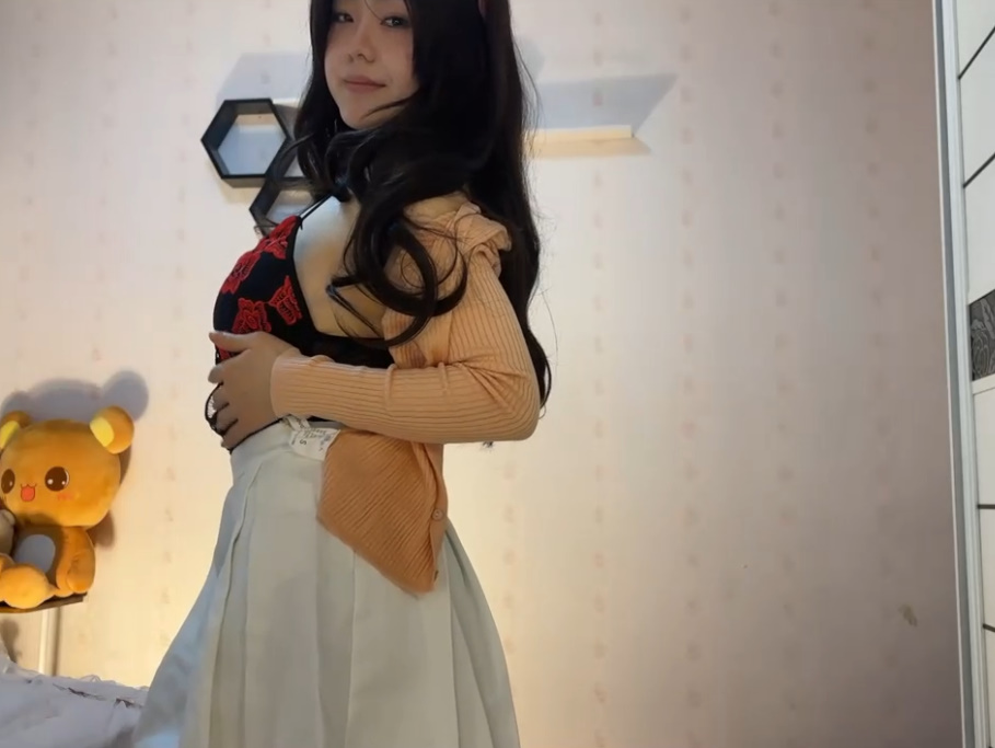 Hot Hot Hot Girl 111