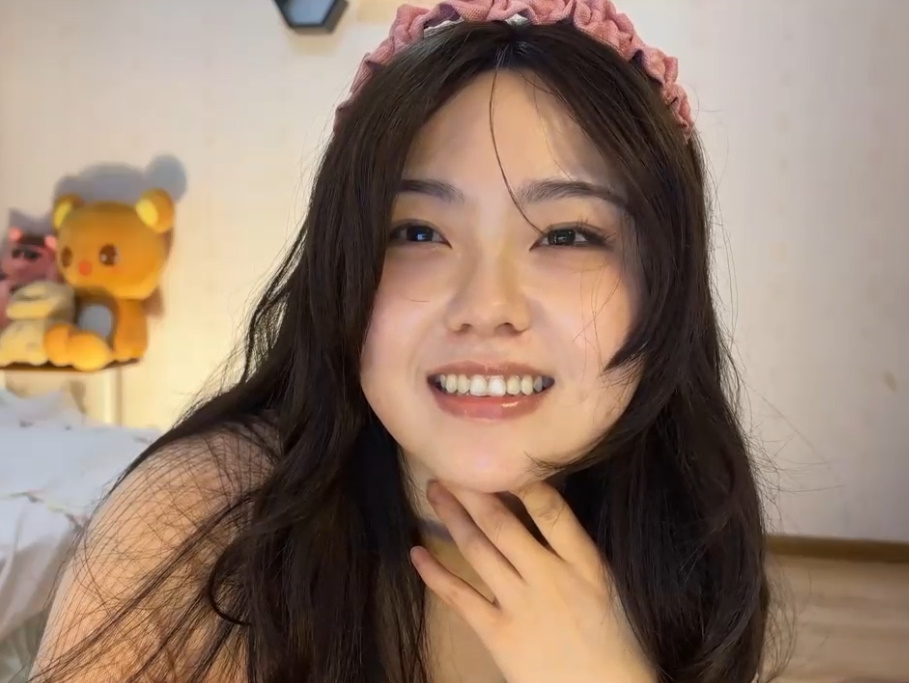 Hot Hot Hot Girl 111