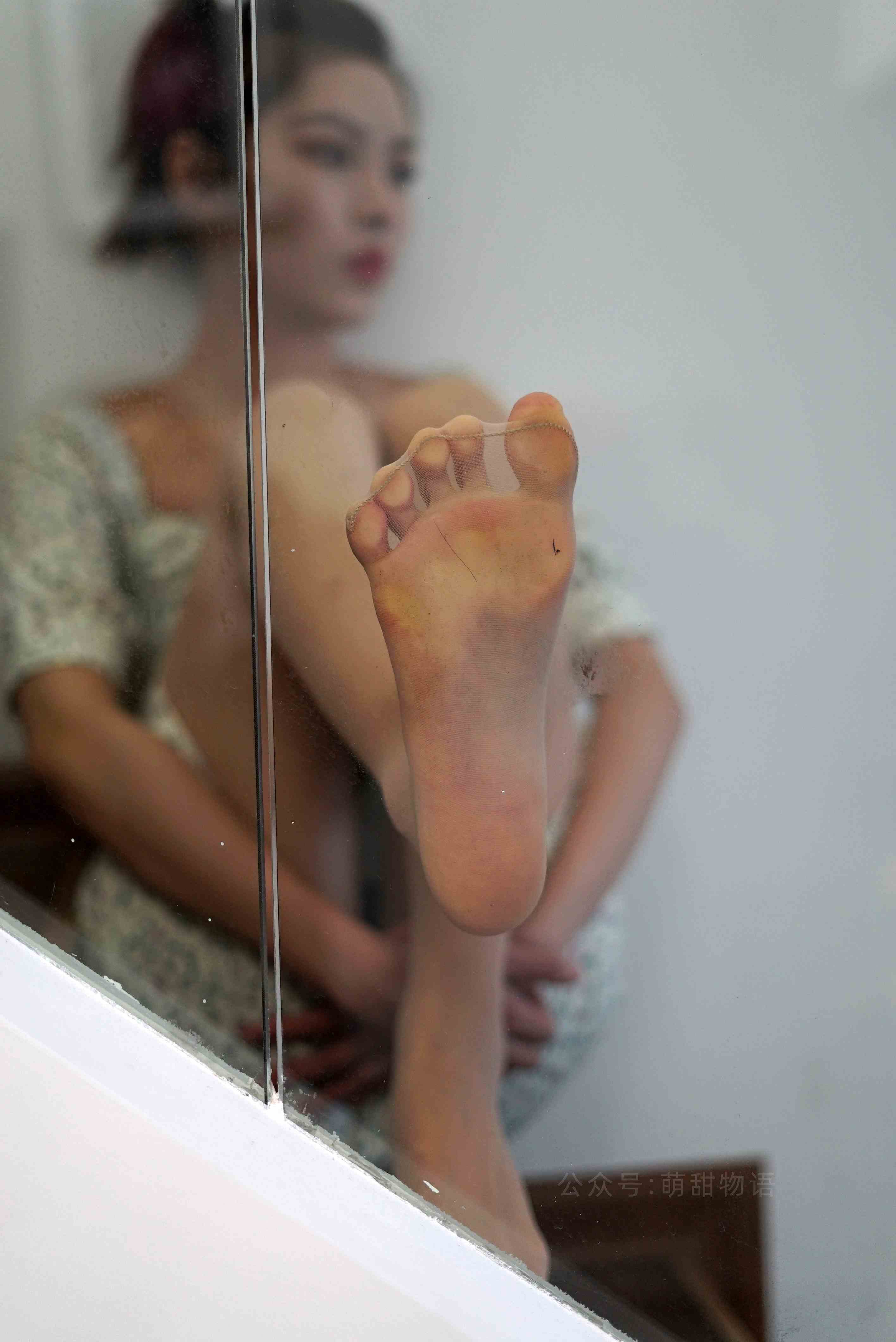 China Beauty Legs and feet 1645