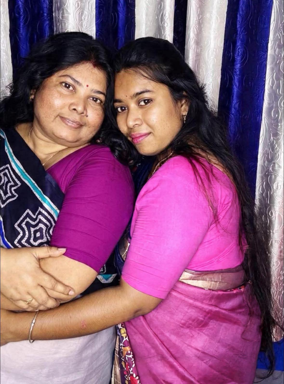 Desi boudi real lesbian couple