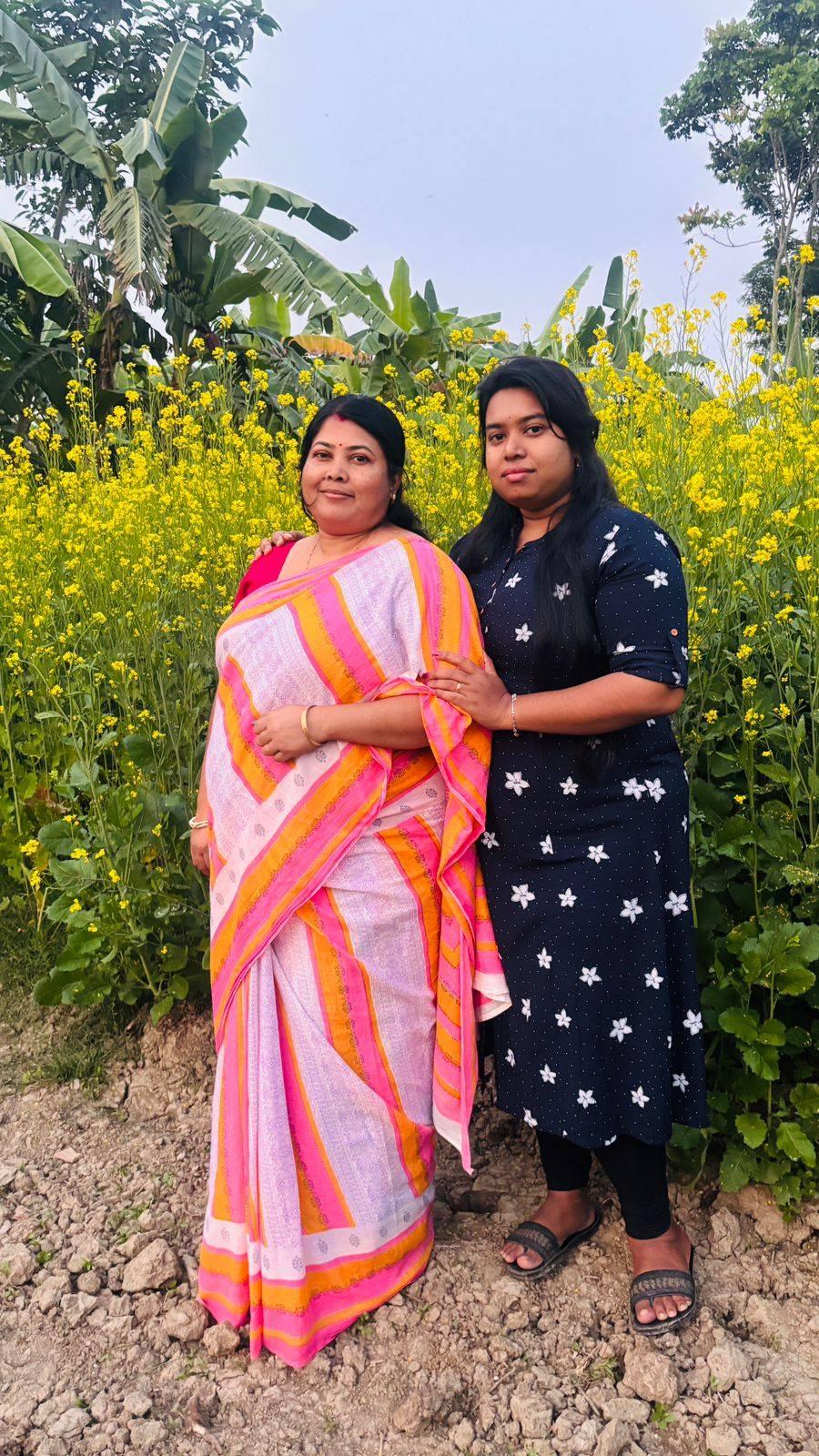 Desi boudi real lesbian couple