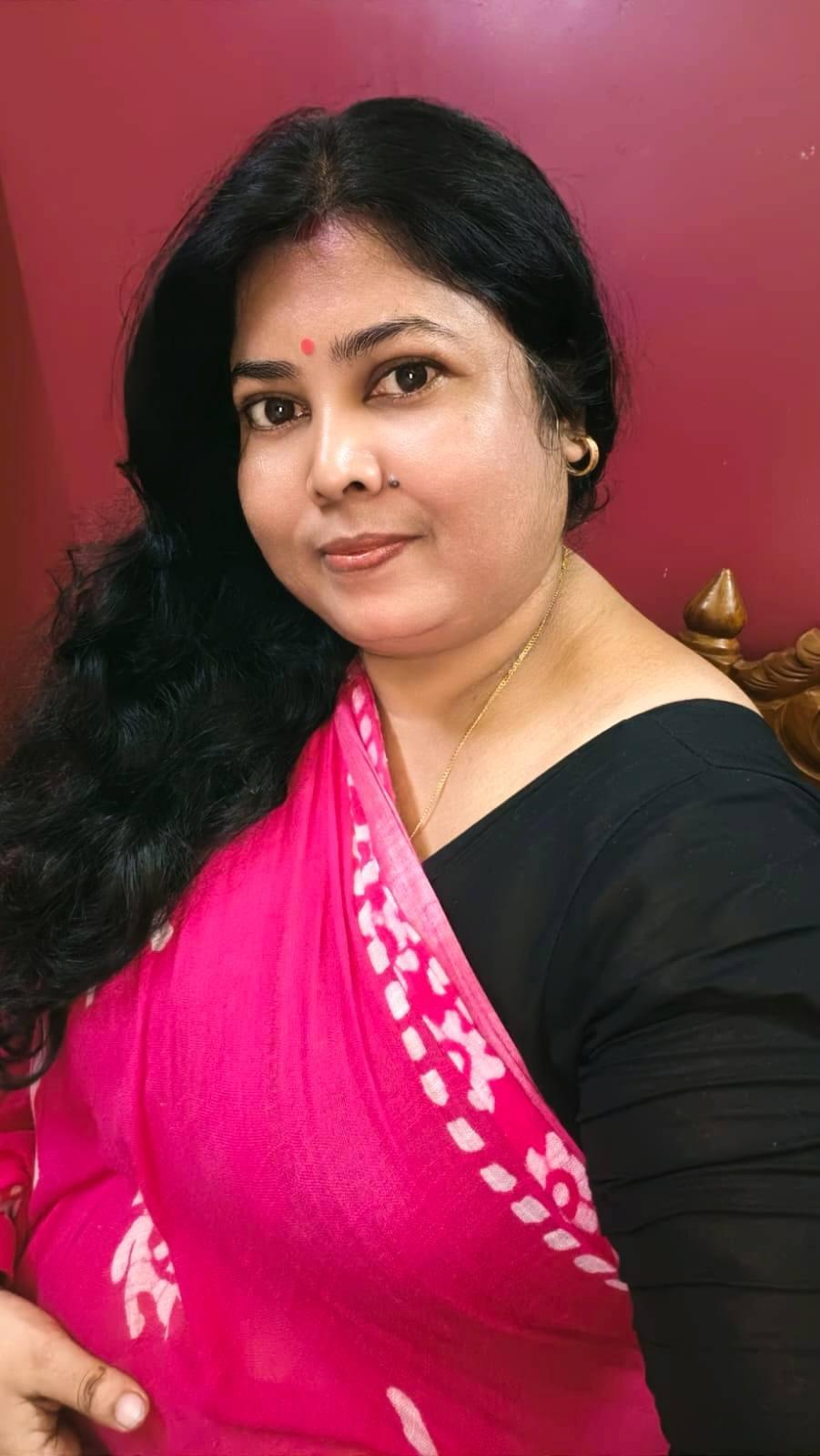 Desi boudi real lesbian couple