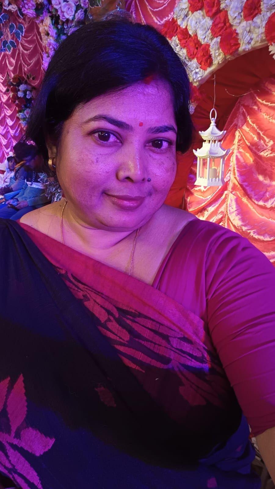 Desi boudi real lesbian couple