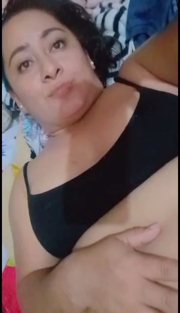 luciendo sexosa Tetas 36C de Michoacan