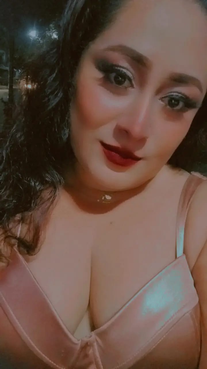 luciendo sexosa Tetas 36C de Michoacan