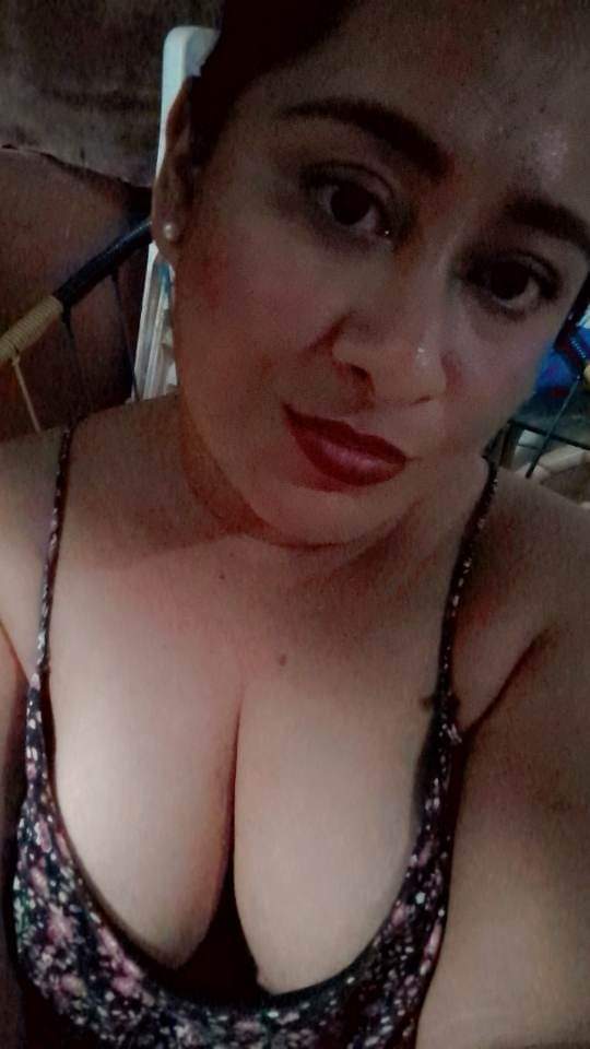 luciendo sexosa Tetas 36C de Michoacan