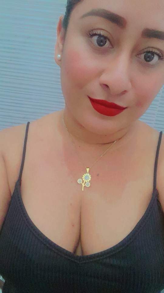 luciendo sexosa Tetas 36C de Michoacan