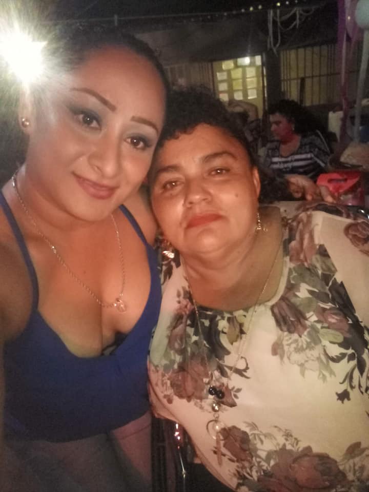 luciendo sexosa Tetas 36C de Michoacan