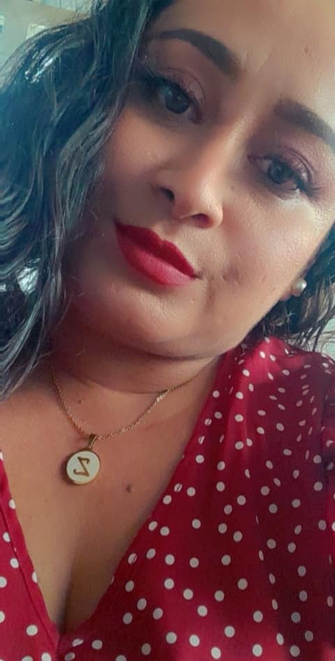 luciendo sexosa Tetas 36C de Michoacan