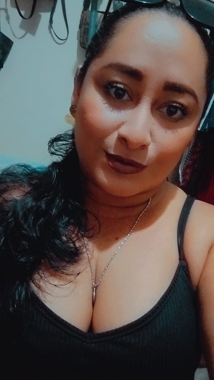 luciendo sexosa Tetas 36C de Michoacan