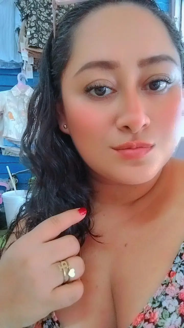 luciendo sexosa Tetas 36C de Michoacan