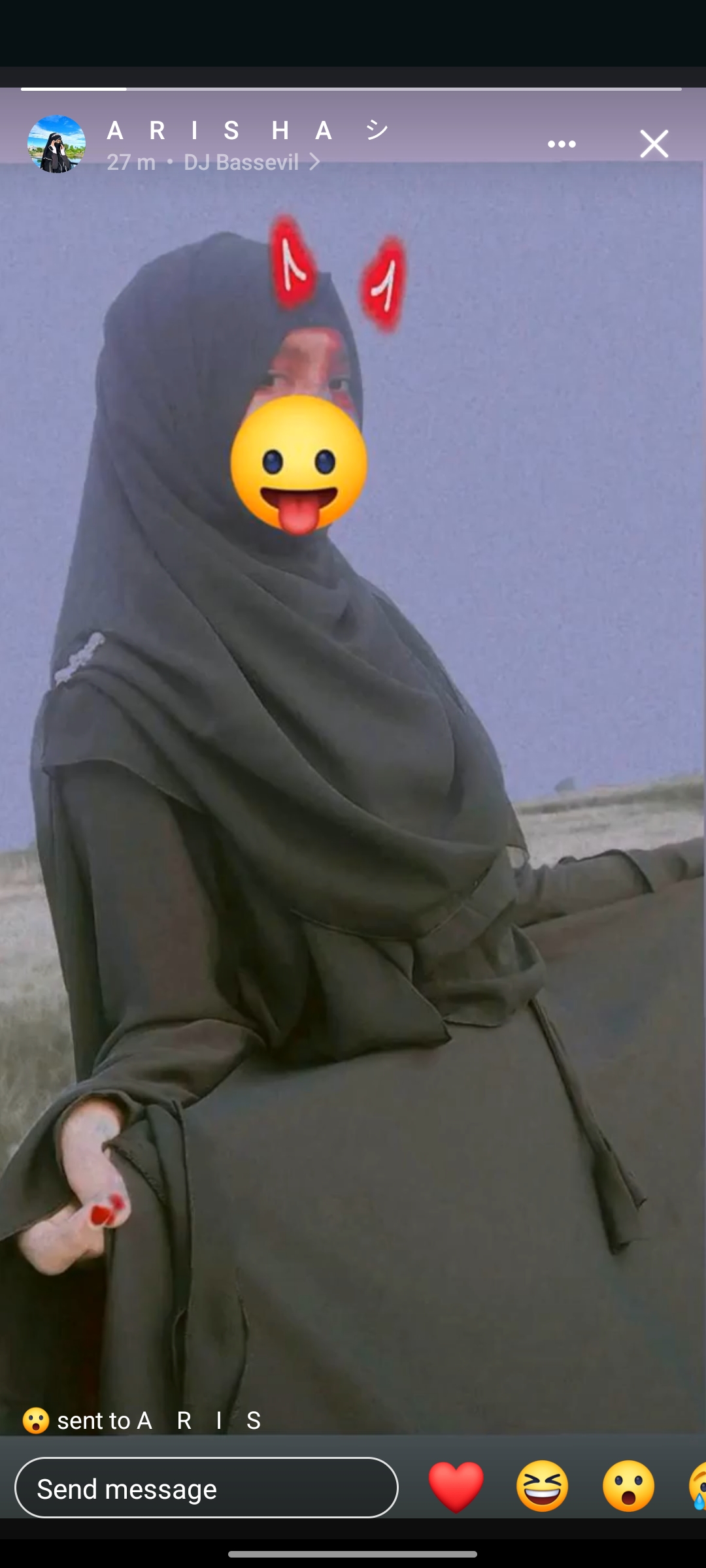 Hot Bangladeshi girl showing her huge boobs