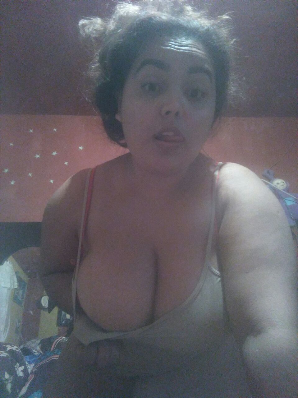 Una gordita tetona clásico bien cachonda