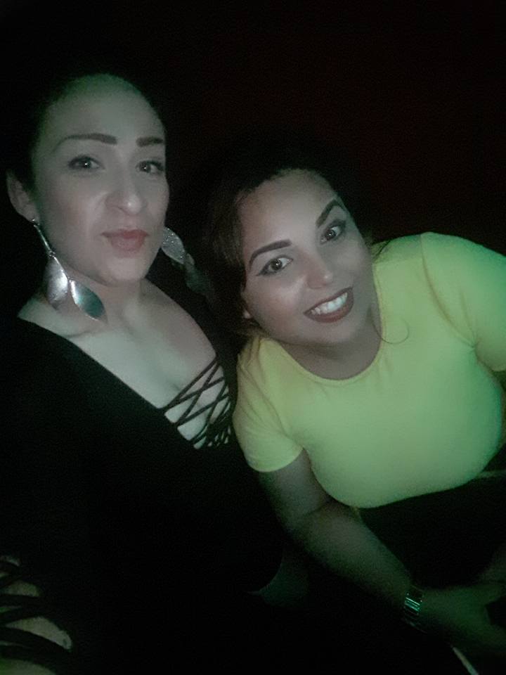 Una gordita tetona clásico bien cachonda