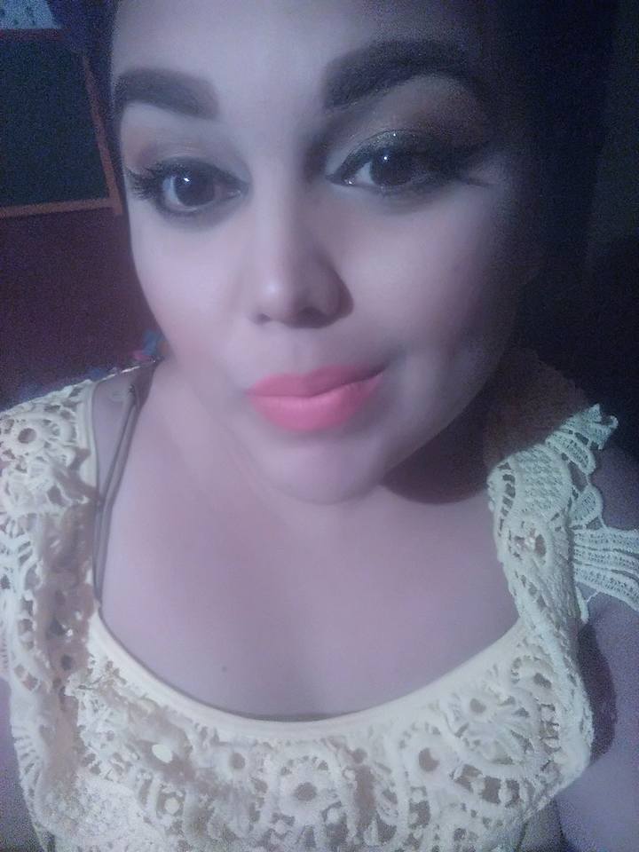 Una gordita tetona clásico bien cachonda