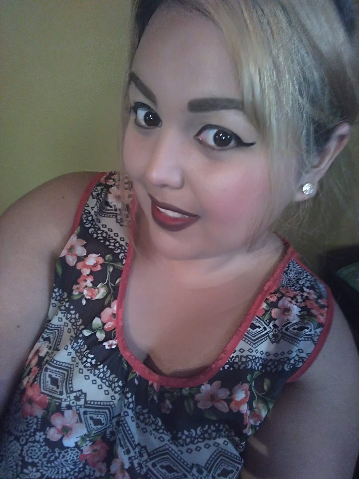 Una gordita tetona clásico bien cachonda