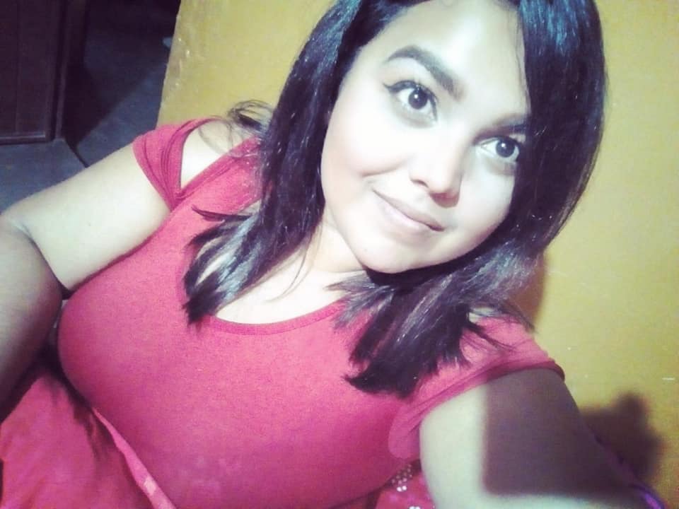 Una gordita tetona clásico bien cachonda