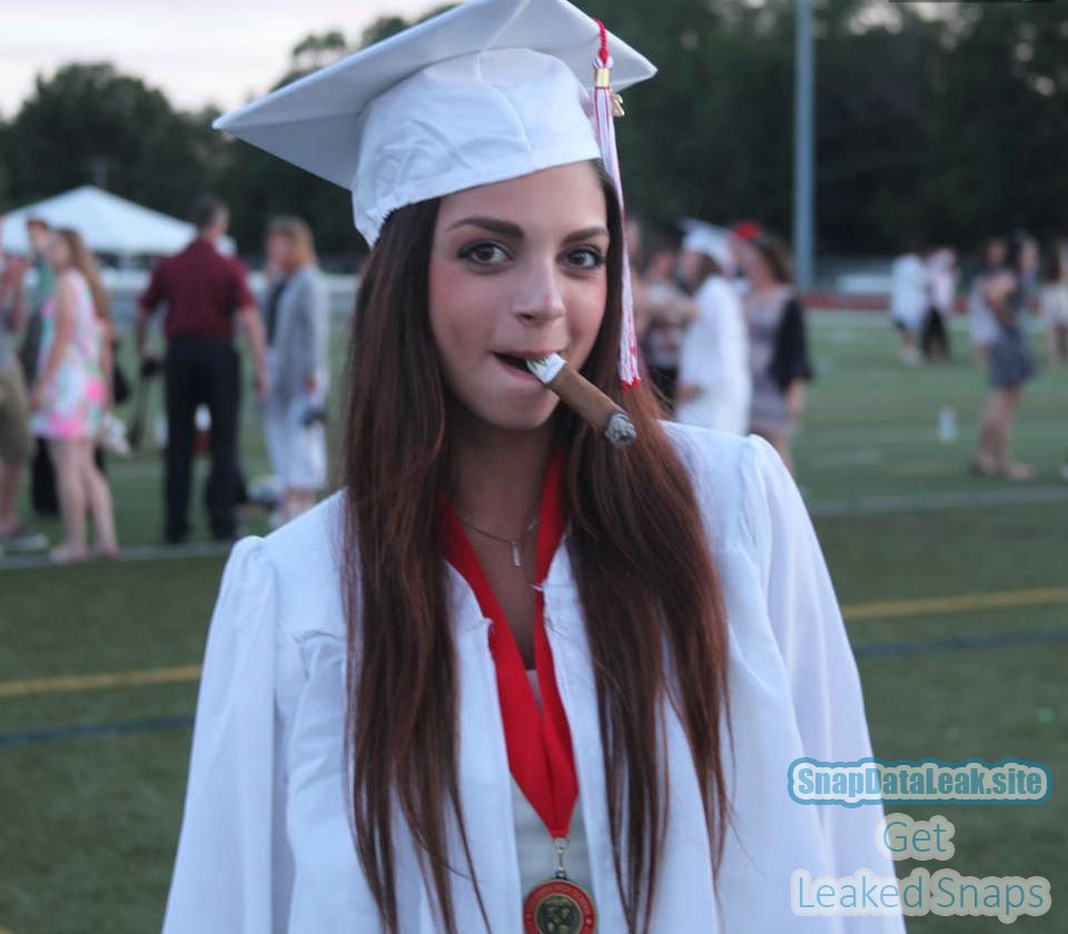 Stunning Girl (Leaked Snapchat)