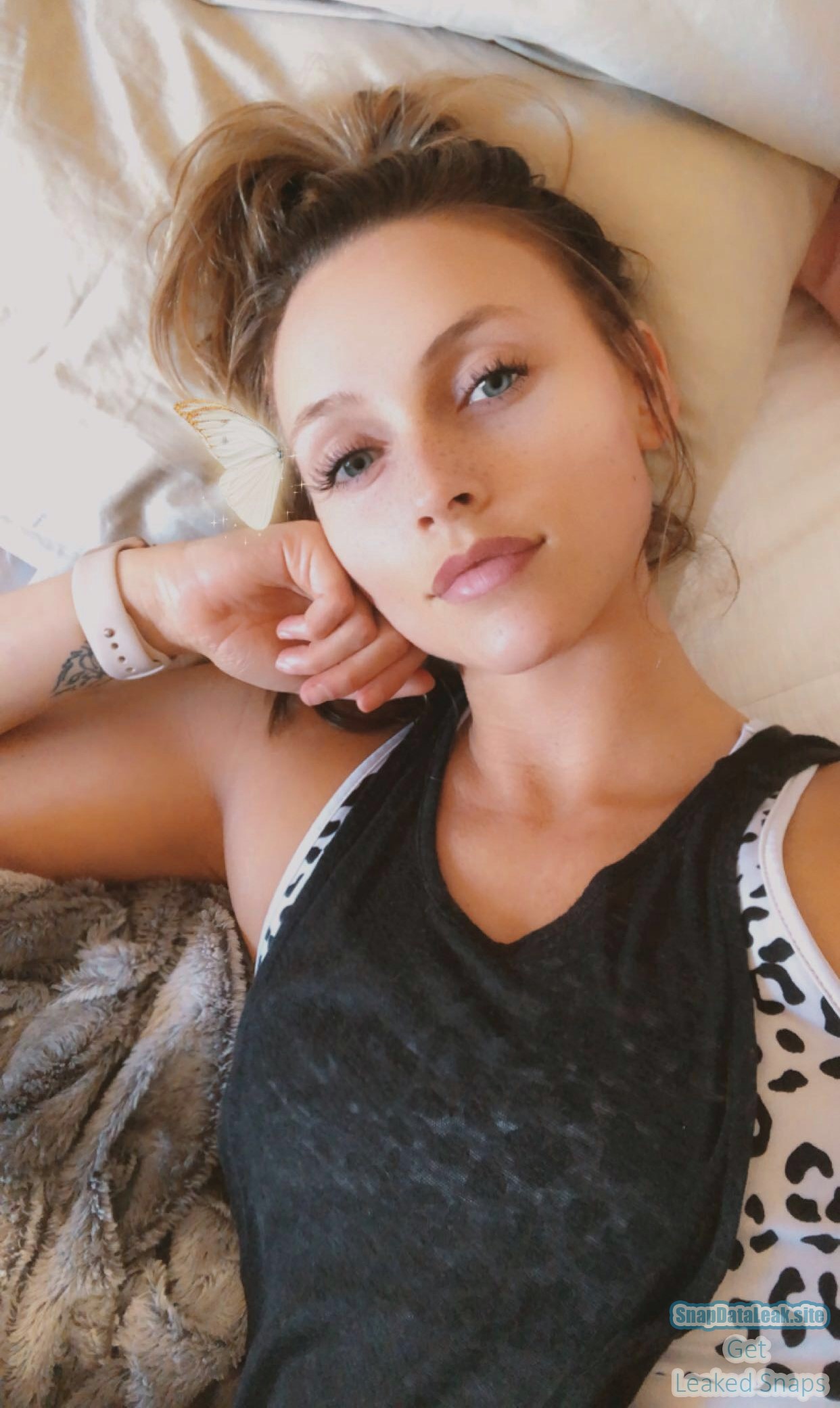 real amateur snapchat interracial white black bbc whore thot