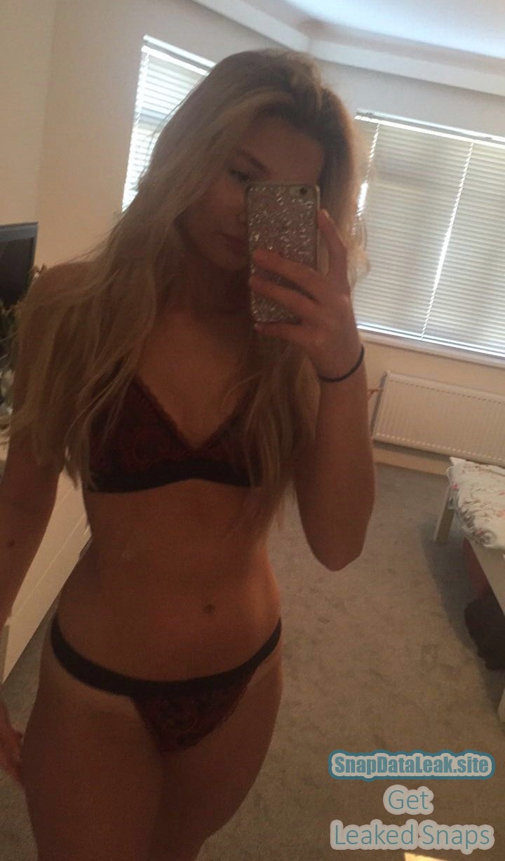 young legal egirl caught on snapchat showing ass*LEAKED*